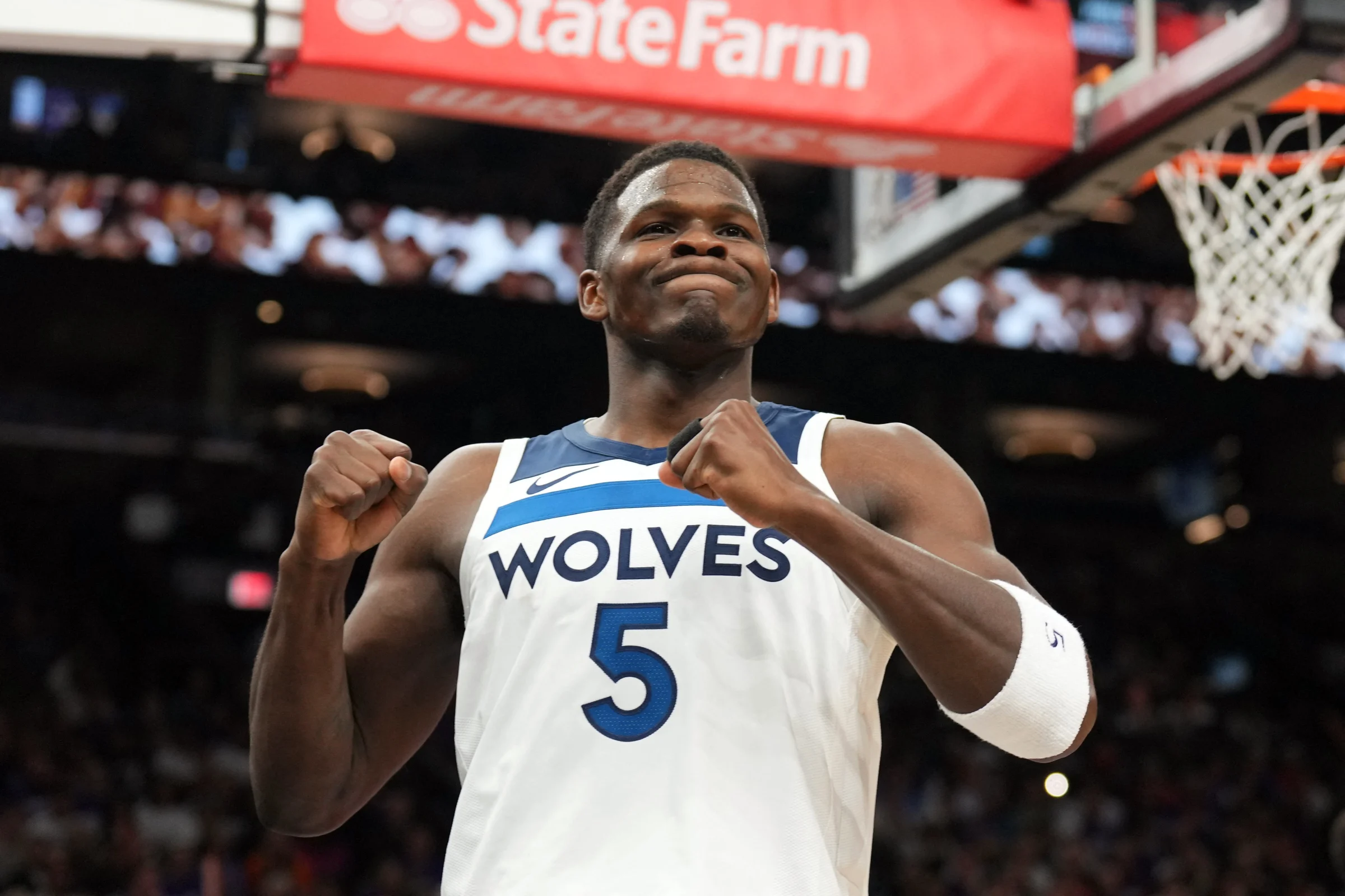 Timberwolves Sweep Suns, Advance to Second Round